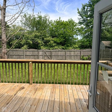 8392 S Paddleboat Lane, Pendleton, IN 46064