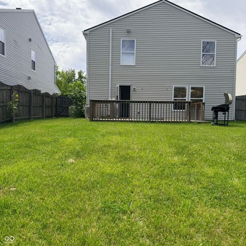8392 S Paddleboat Lane, Pendleton, IN 46064