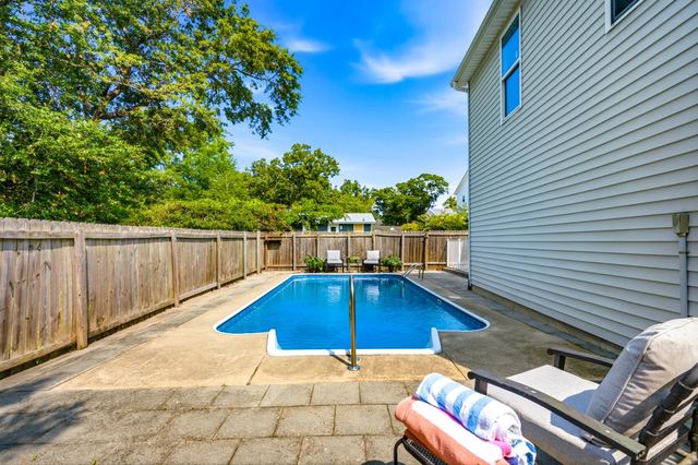 1022 S Hollywood Dr., Surfside Beach, SC 29575