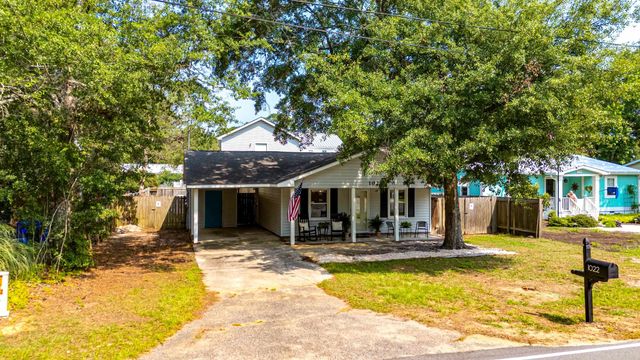 1022 S Hollywood Dr., Surfside Beach, SC 29575