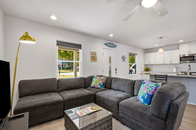 1022 S Hollywood Dr., Surfside Beach, SC 29575