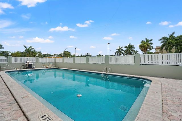 7321 CENTRAL AVENUE 407, St Petersburg, FL 33710