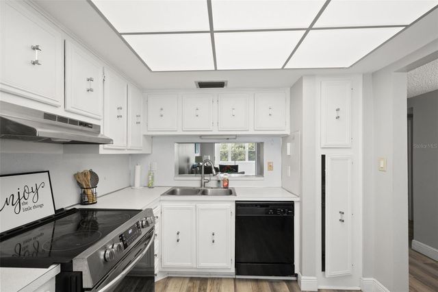 7321 CENTRAL AVENUE 407, St Petersburg, FL 33710