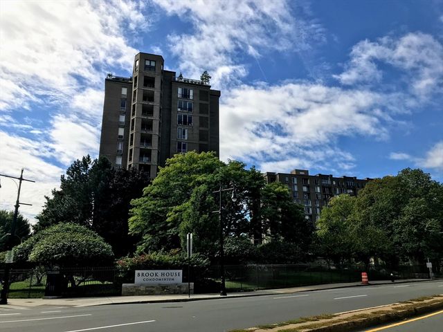 44 Washington St 318, Brookline, MA 02445
