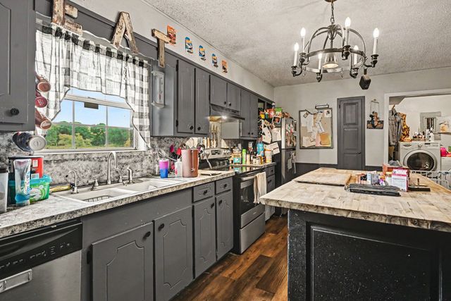 13270 Liberty School Road, Azle, TX 76020