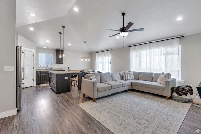 4098 N FAIRFIELD DR, Eagle Mountain, UT 84005