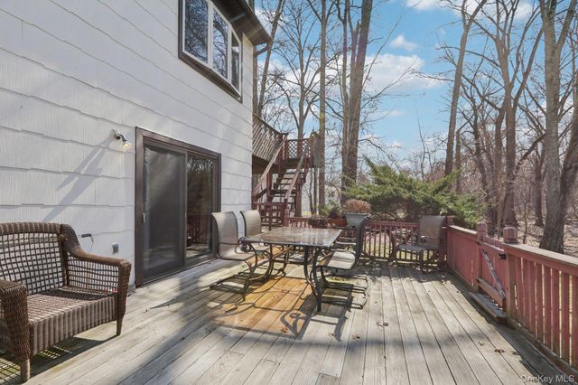 89 Green Road, West Nyack, NY 10994