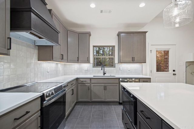 3 Promesa Lane, Hot Springs Village, AR 71909