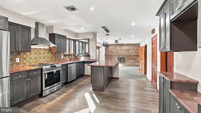 1967 LAFAYETTE RD, Lansdale, PA 19446