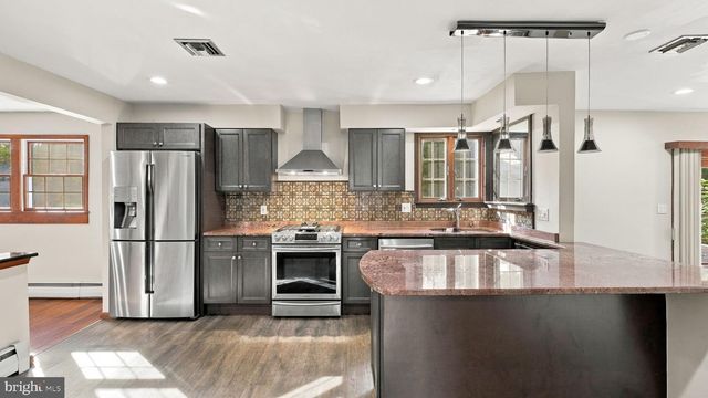 1967 LAFAYETTE RD, Lansdale, PA 19446