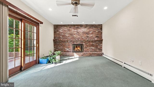 1967 LAFAYETTE RD, Lansdale, PA 19446