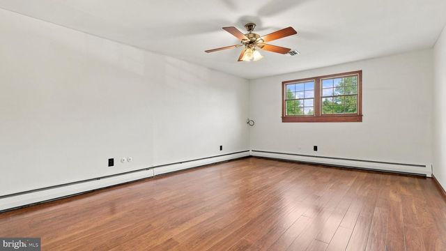 1967 LAFAYETTE RD, Lansdale, PA 19446