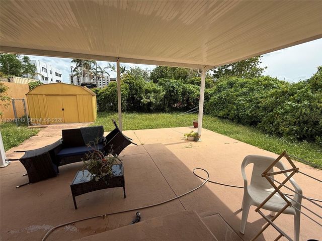 6720 SW 21st St 1, Miami, FL 33155