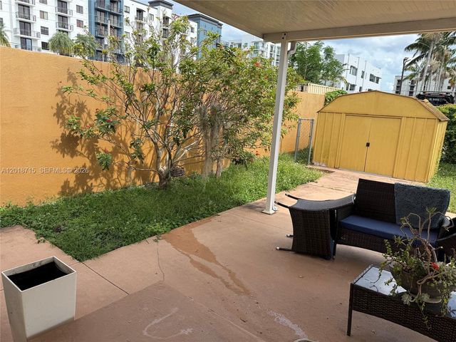6720 SW 21st St 1, Miami, FL 33155