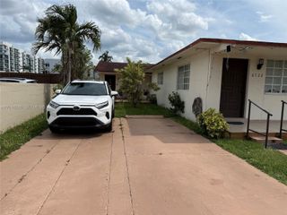 6720 SW 21st St 1, Miami, FL 33155
