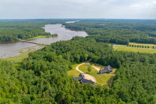 400 Gulf Road, Dover, NH 03820