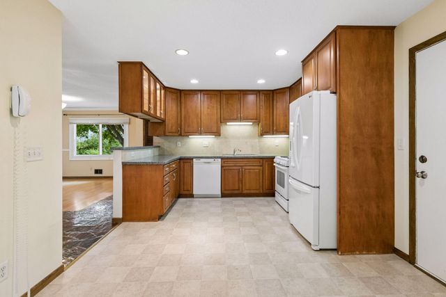 5000 Normandale Hglds Drive, Bloomington, MN 55437
