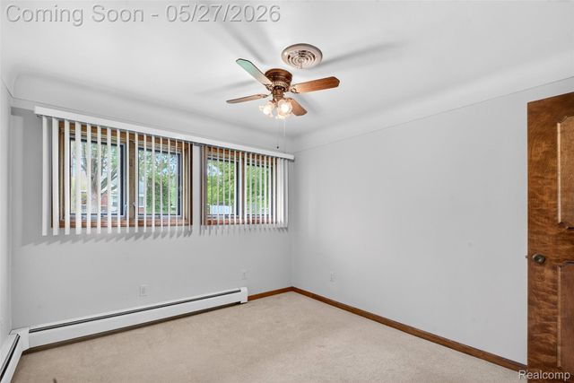 26995 James Avenue, Flat Rock, MI 48134