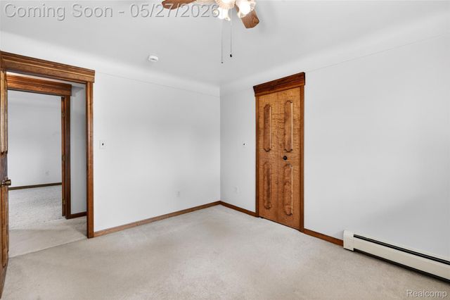 26995 James Avenue, Flat Rock, MI 48134