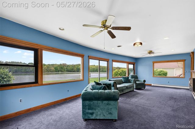 26995 James Avenue, Flat Rock, MI 48134