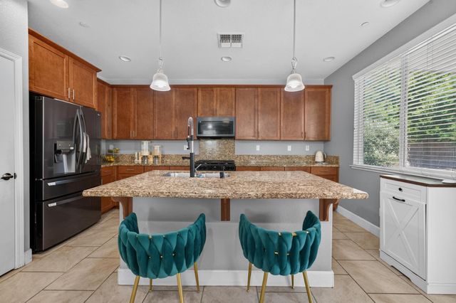 4269 Shorthorn Way, Roseville, CA 95747