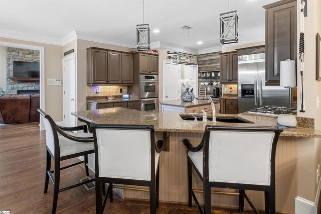 24 Appian Circle, Simpsonville, SC 29681