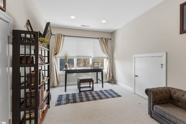 24 Appian Circle, Simpsonville, SC 29681