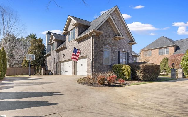 24 Appian Circle, Simpsonville, SC 29681