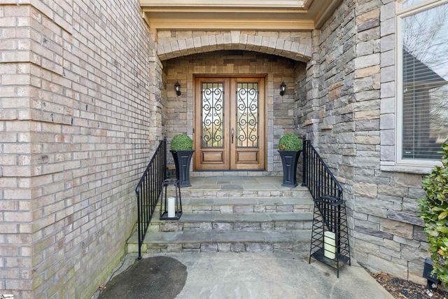 24 Appian Circle, Simpsonville, SC 29681