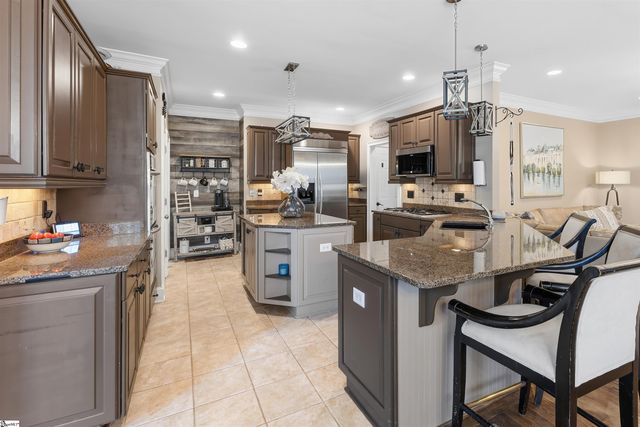 24 Appian Circle, Simpsonville, SC 29681