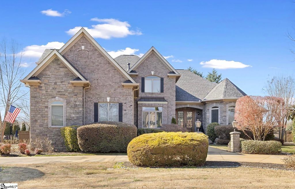 24 Appian Circle, Simpsonville, SC 29681