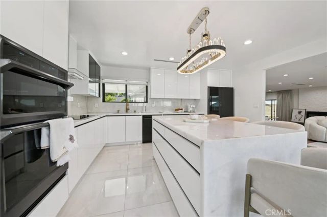 15937 Londelius Street, North Hills, CA 91343