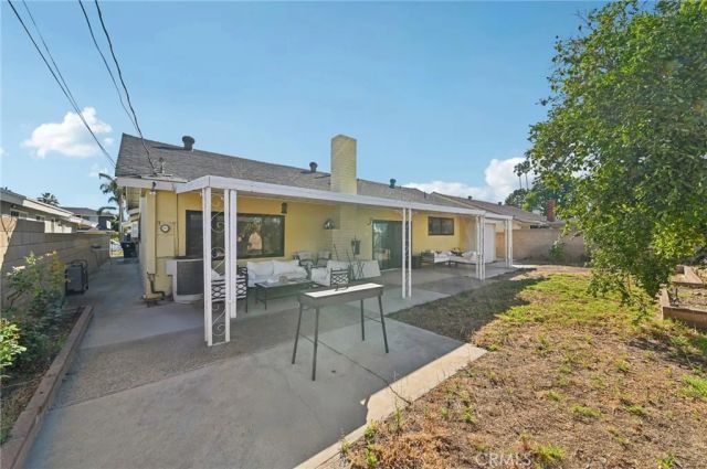 15937 Londelius Street, North Hills, CA 91343