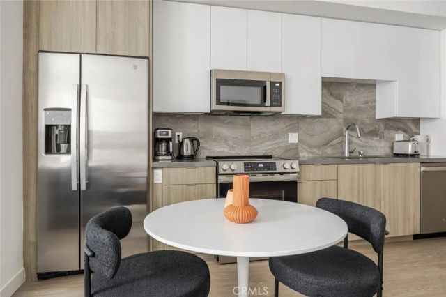 511 S Harbor 819, San Pedro, CA 90731