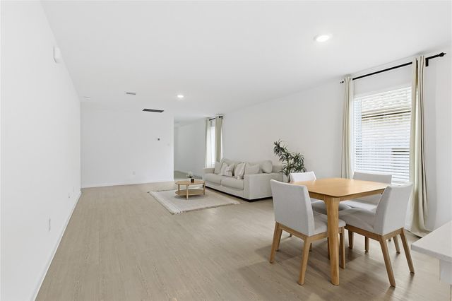 1135 Rustic Willow Drive, Beasley, TX 77417