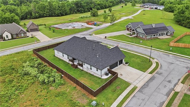 1575 Winters Street, Pea Ridge, AR 72751