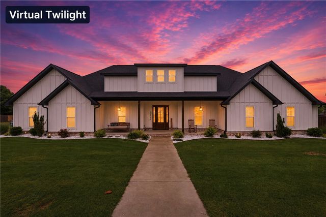 1575 Winters Street, Pea Ridge, AR 72751