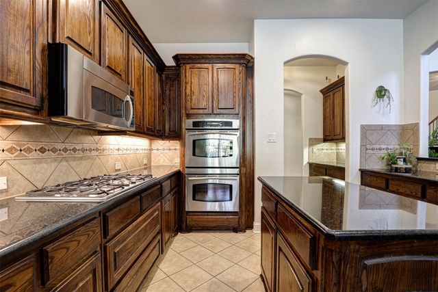 4801 Sangers Court, Fort Worth, TX 76244