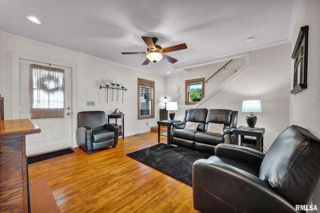 4222 S LAFAYETTE Avenue, Bartonville, IL 61607