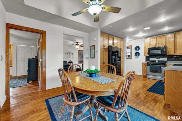 4222 S LAFAYETTE Avenue, Bartonville, IL 61607
