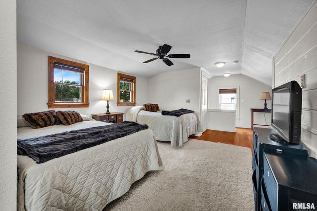 4222 S LAFAYETTE Avenue, Bartonville, IL 61607