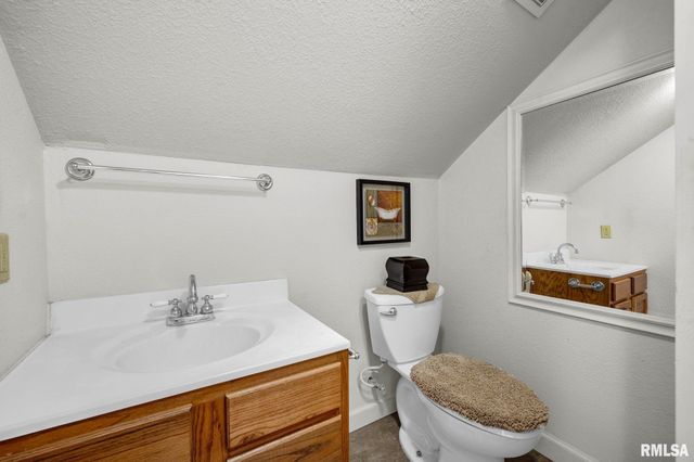 4222 S LAFAYETTE Avenue, Bartonville, IL 61607
