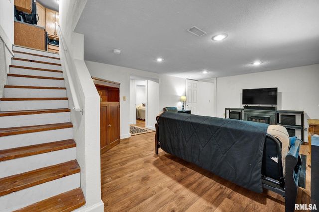4222 S LAFAYETTE Avenue, Bartonville, IL 61607