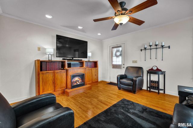 4222 S LAFAYETTE Avenue, Bartonville, IL 61607