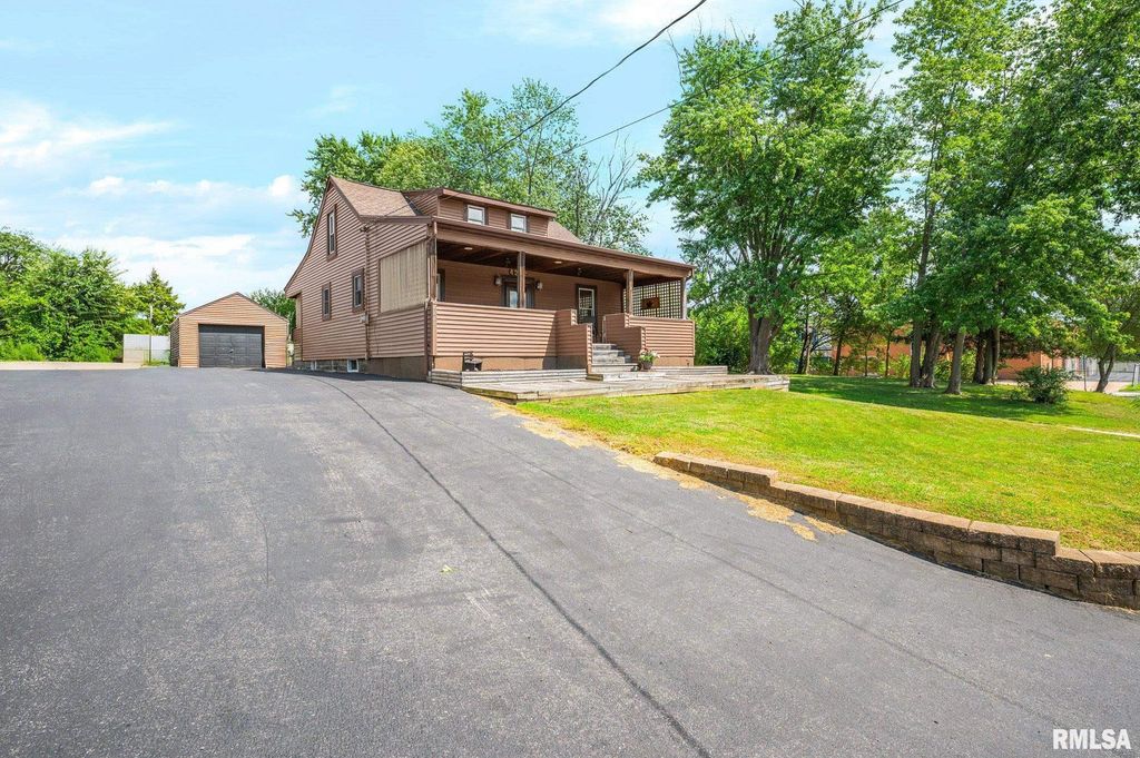 4222 S LAFAYETTE Avenue, Bartonville, IL 61607