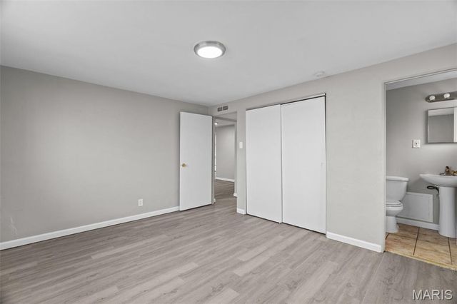 1000 Wild Cherry Lane, University City, MO 63130