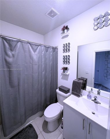 5534 NW 27th Pl 1, Lauderhill, FL 33313