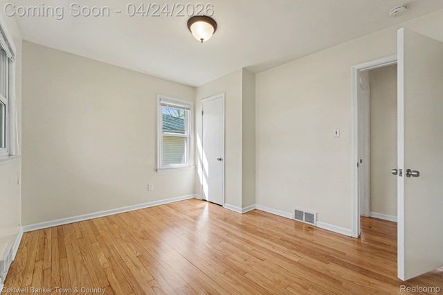 27691 Lexington Parkway, Southfield, MI 48076