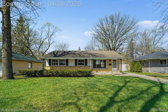 27691 Lexington Parkway, Southfield, MI 48076