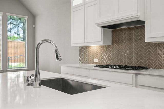 2206 Christopher Lane, Euless, TX 76040